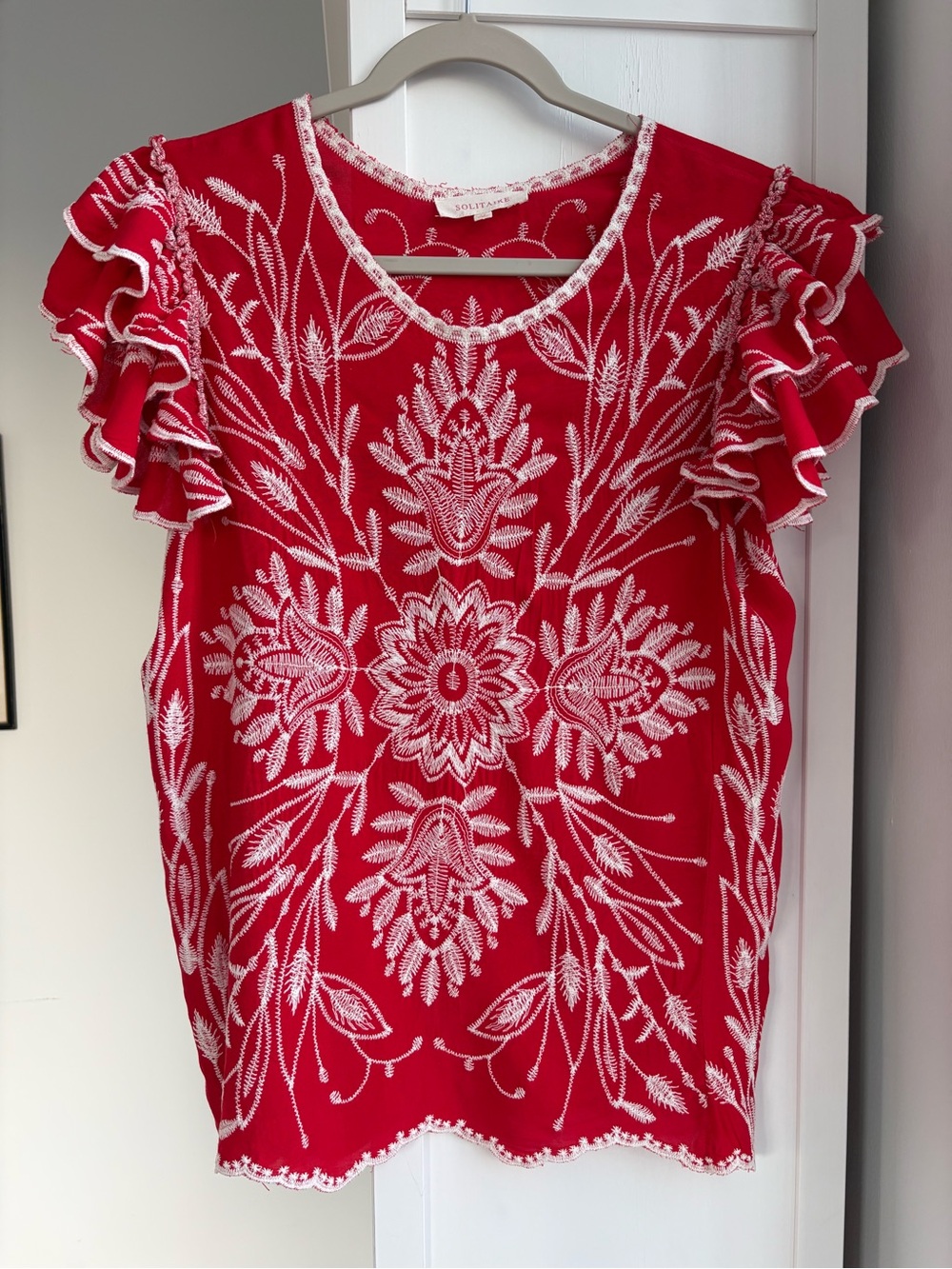 Anthropologie Red White Embroidered Flutter Sleeve Blouse Size M Boho Floral Top